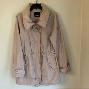 Sam Edelman Women’s blush pink rain coat trench jacket with hood size Medium.